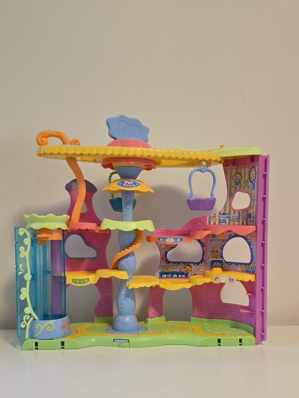 2006 Littelest Pet Shop Set